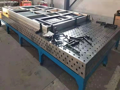 三維柔性焊接工裝平臺(tái)